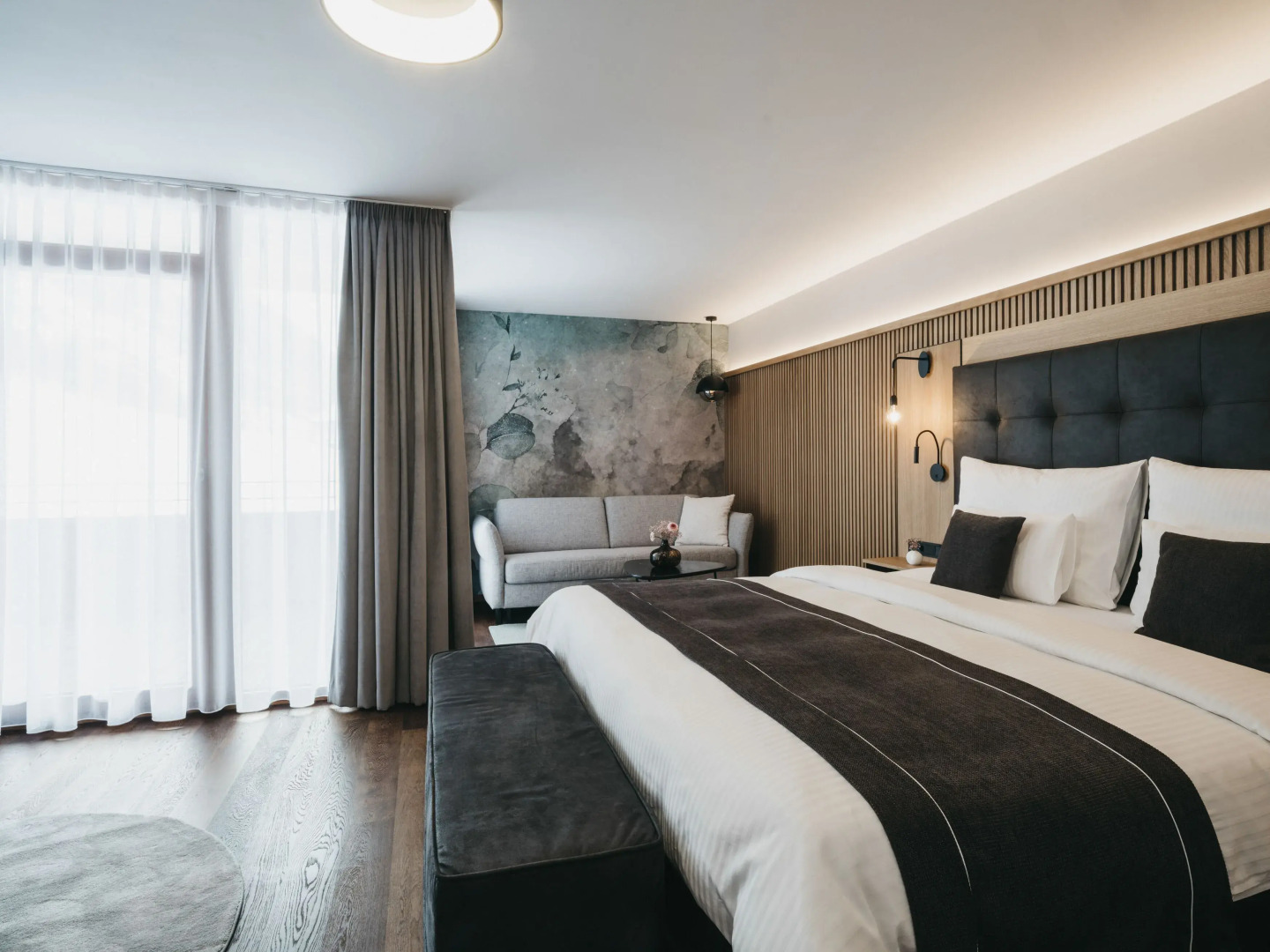 The Crystal VAYA Unique