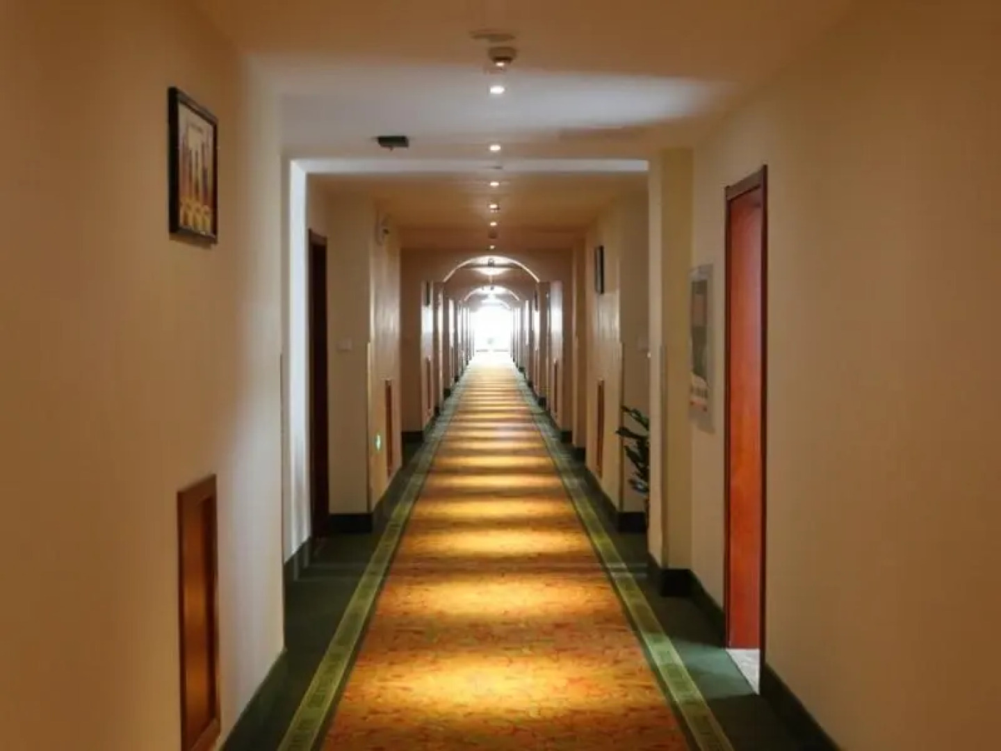 GreenTree Inn JiangSu ChangZhou MengHe Avenue QiLiang JinFu Business Hotel