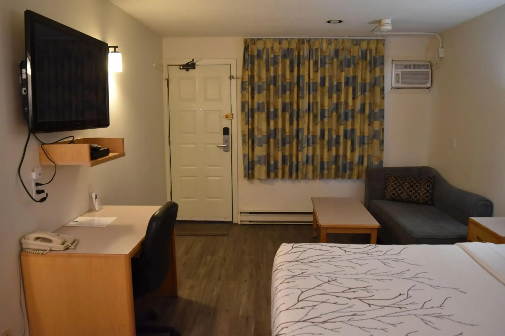Canadas Best Value Inn & Suites Castlegar