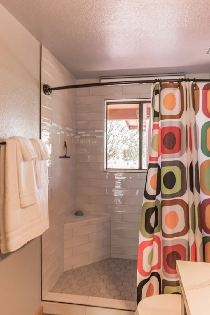 Glass House Elk Rim Pine 1 Bedroom Cabin by Redawning