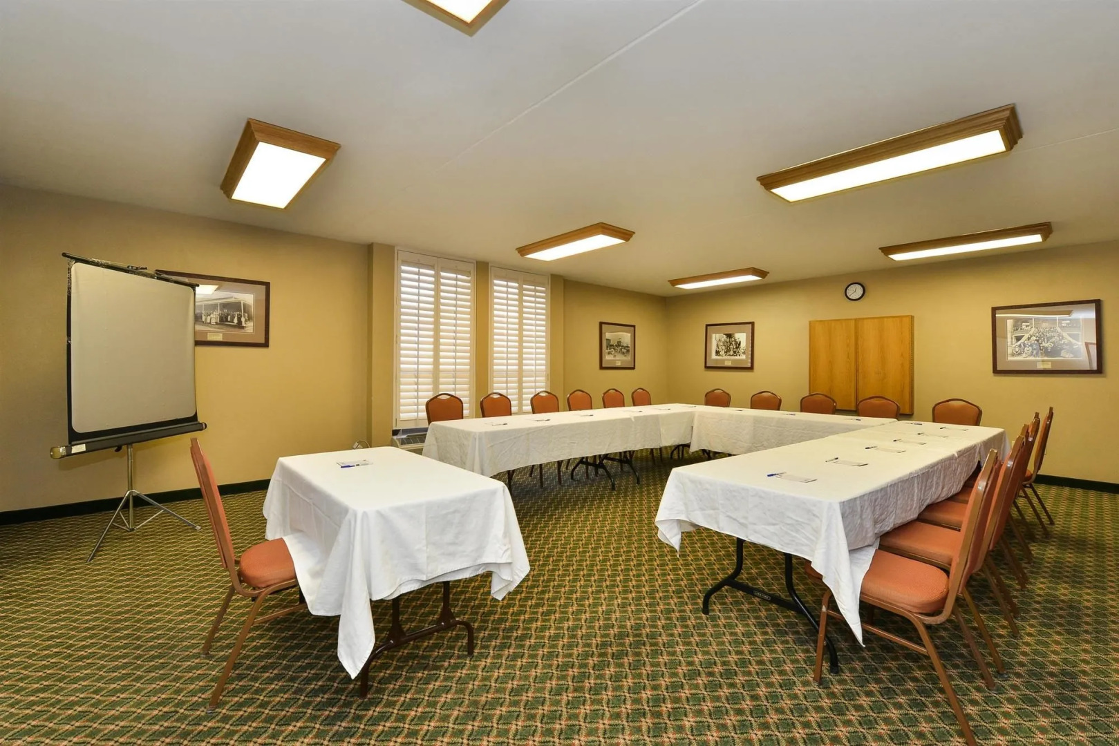 Holiday Inn Express & Suites Phoenix - Tempe by IHG