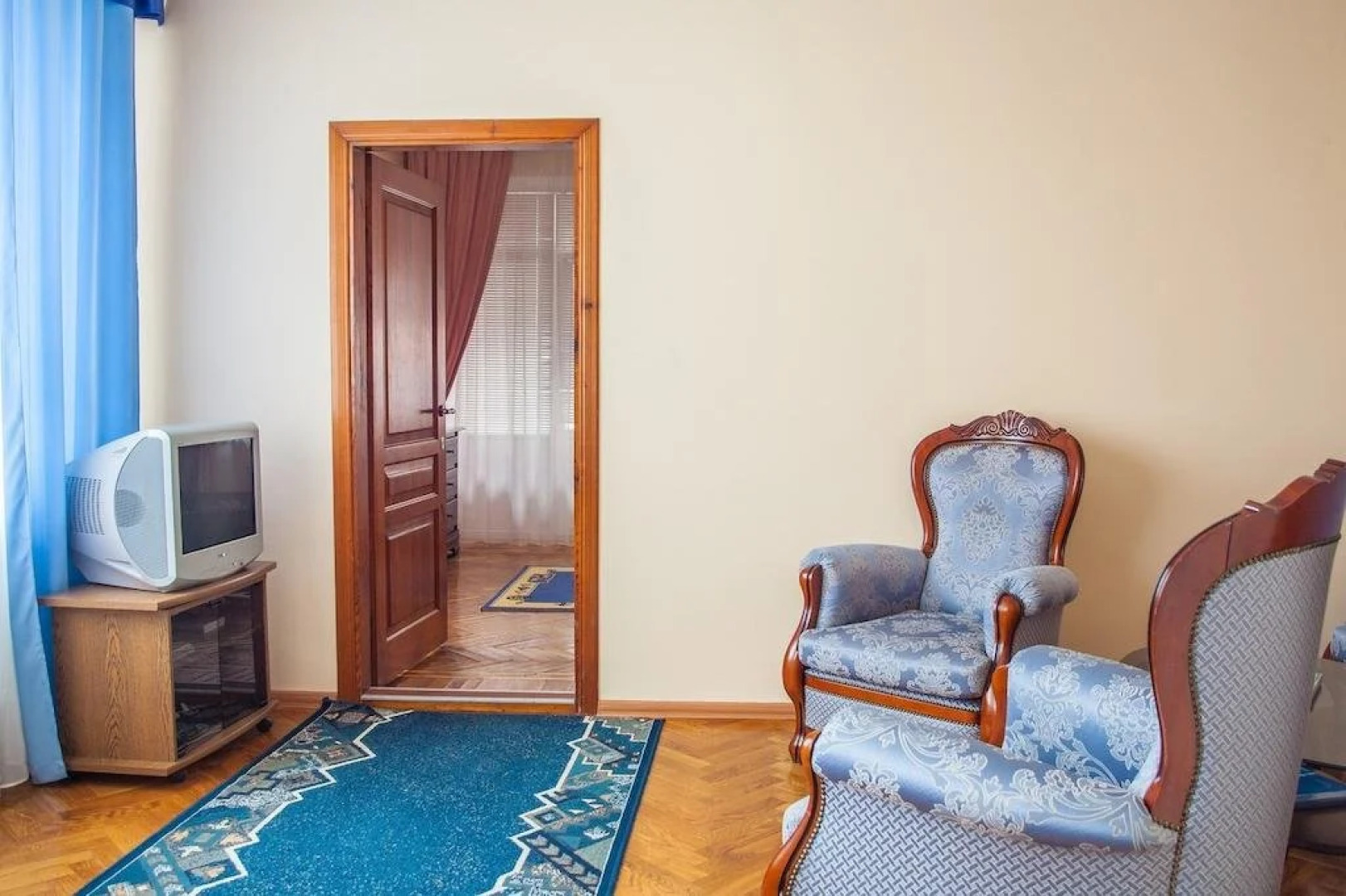 Hotel Complex Uhnovych