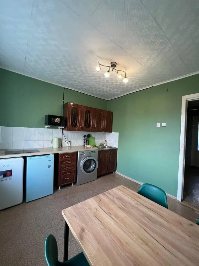 Апартаменты на улице Паровозников 32