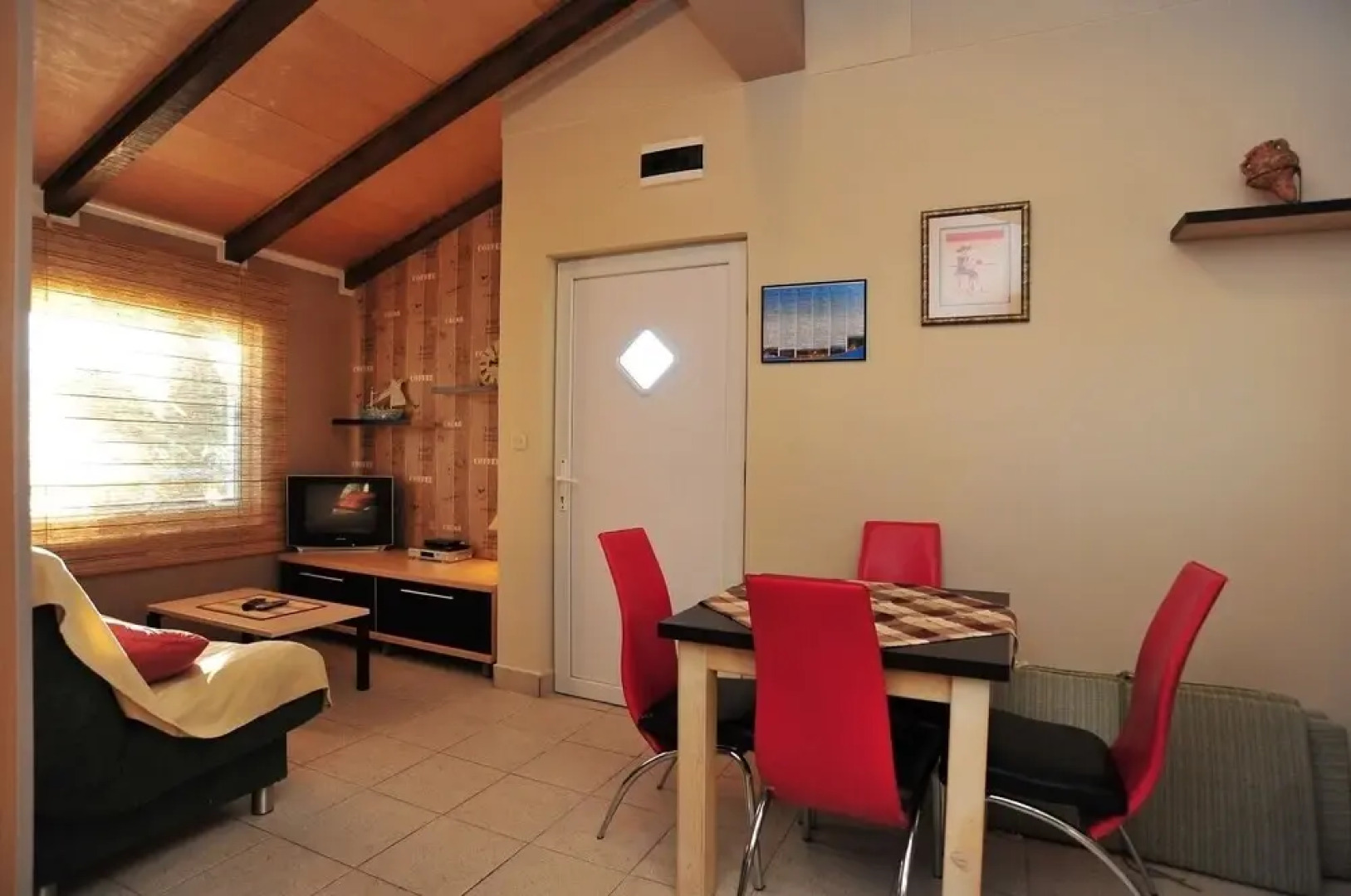 Tomo - Open Pool and Pool for Children - A4