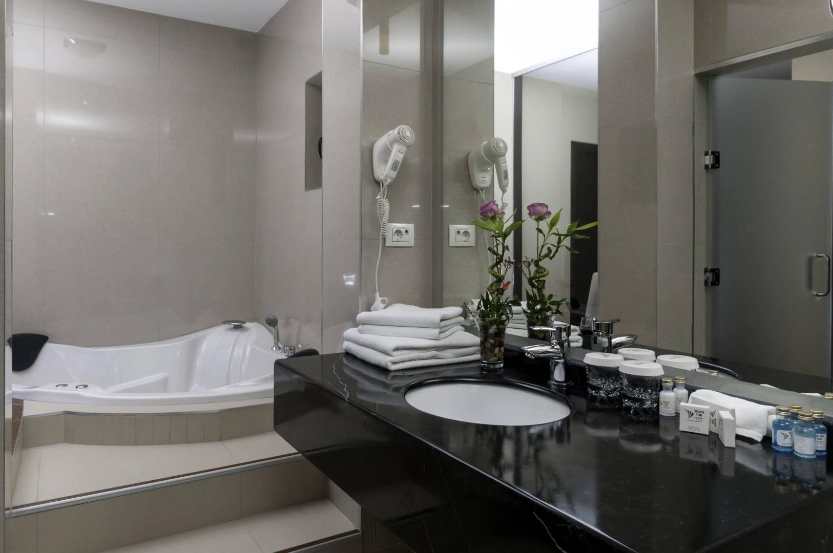 Golden Time Hotel