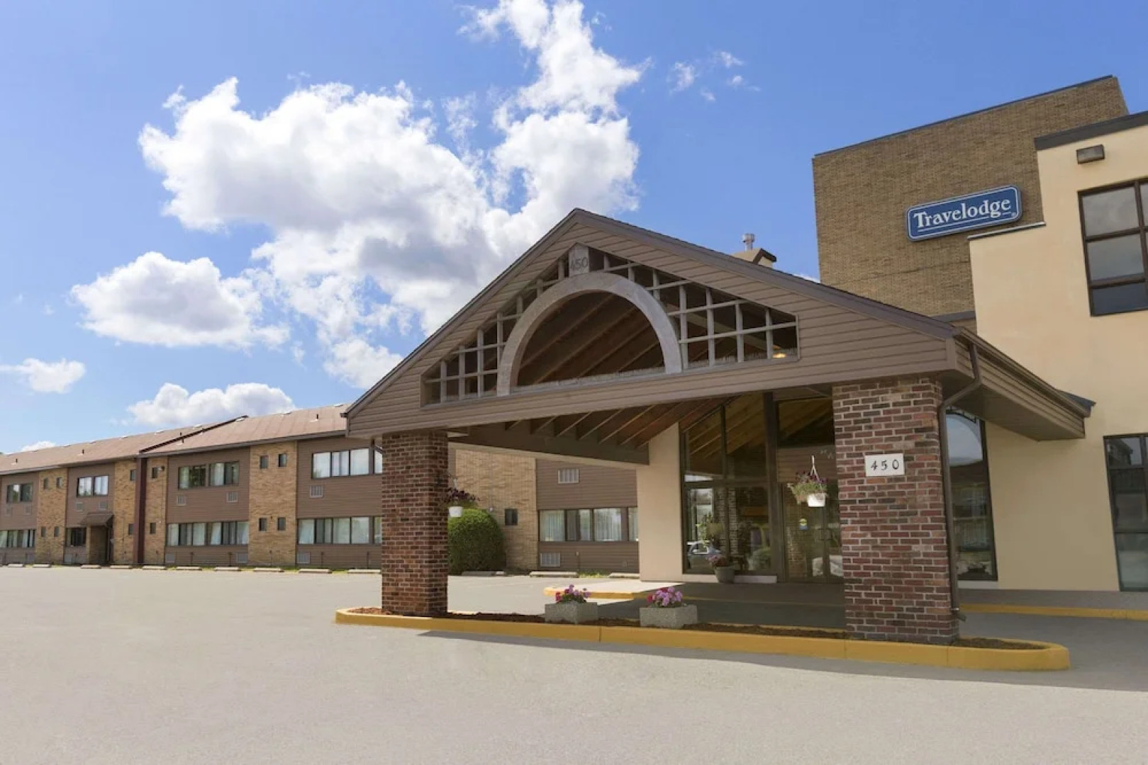 Travelodge Thunder Bay ON