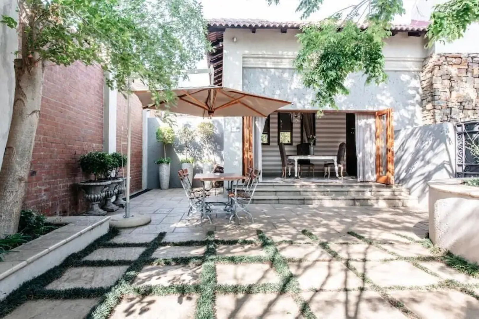 Tramonto Boutique Hotel