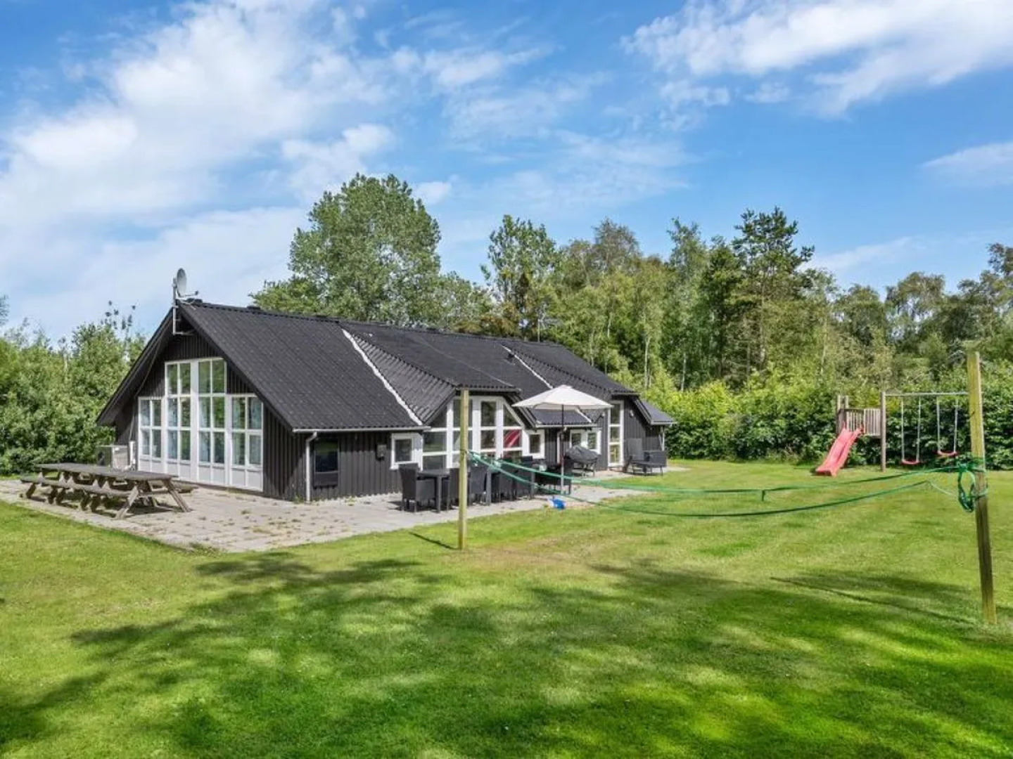 "Eisa" - 15km from the sea in The Liim Fiord