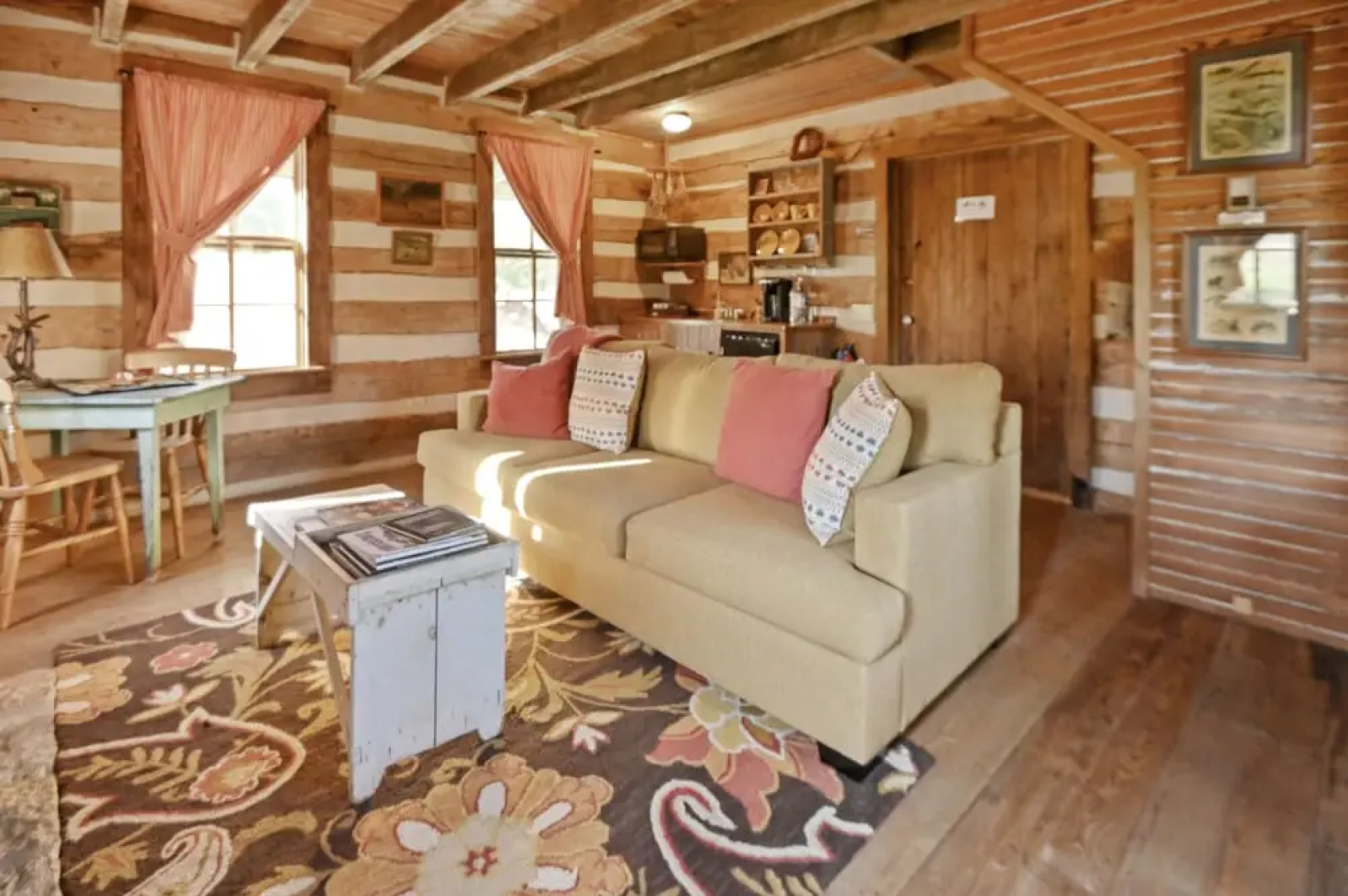 Ab Butler - Both Suites 2 Bedroom Cabin by RedAwning