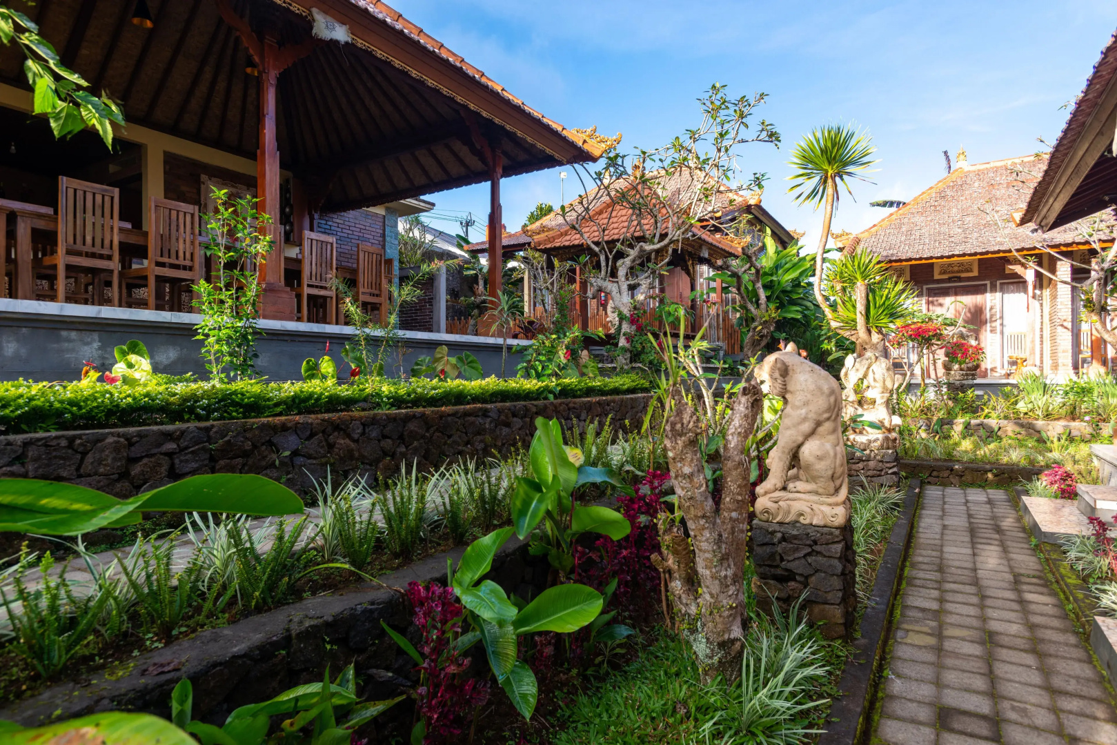 The GARUDA villa & Restaurant