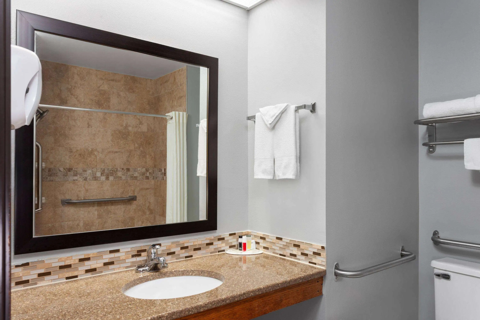 Super 8 by Wyndham Sun Prairie/Madison E