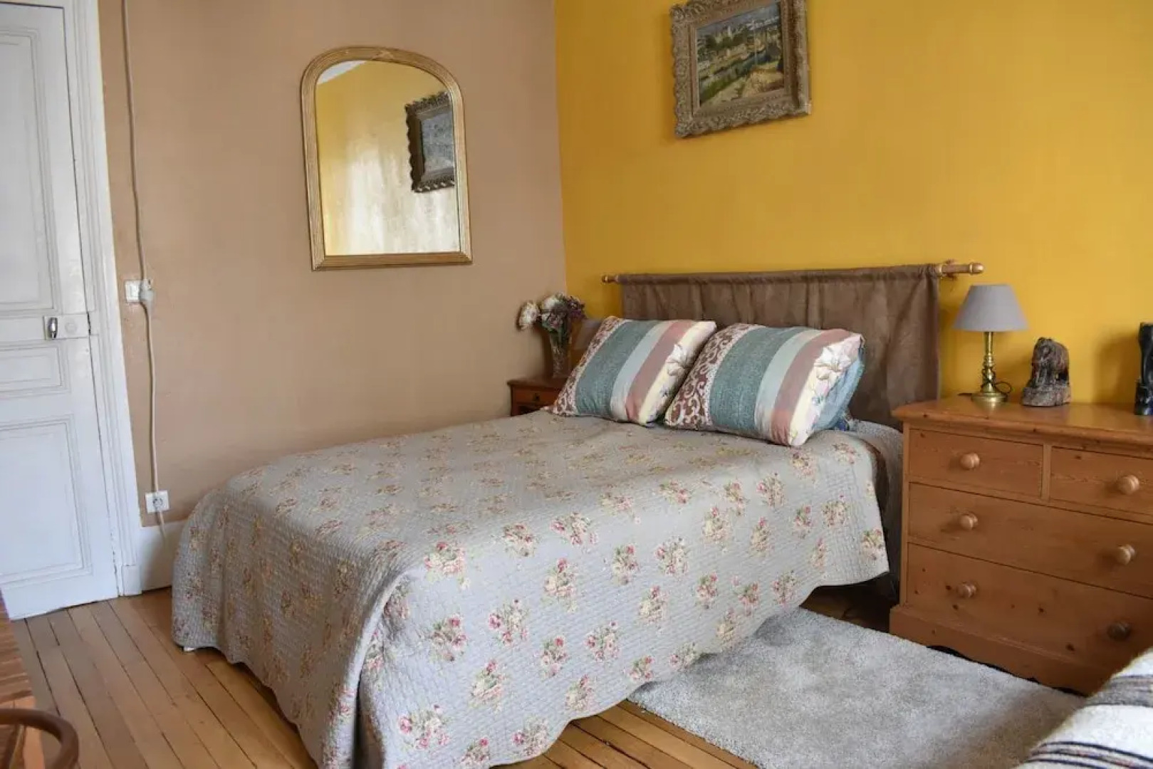 2 Bedroom Family Apartment in Saint-Mandé