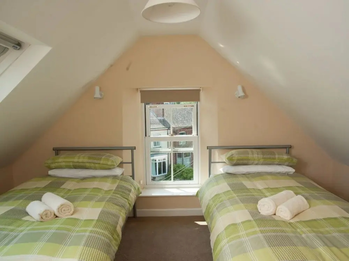 Characteristic House With Large Garden, Near the City Center of Hay-on-wye