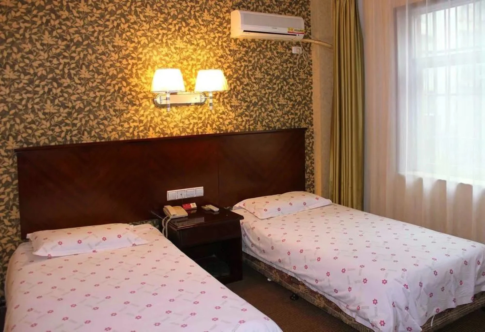 Yichang Jingling Hotel