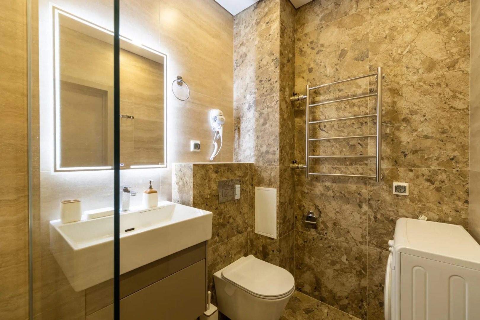 Апартаменты Домино на улице Партизана Железняка 38