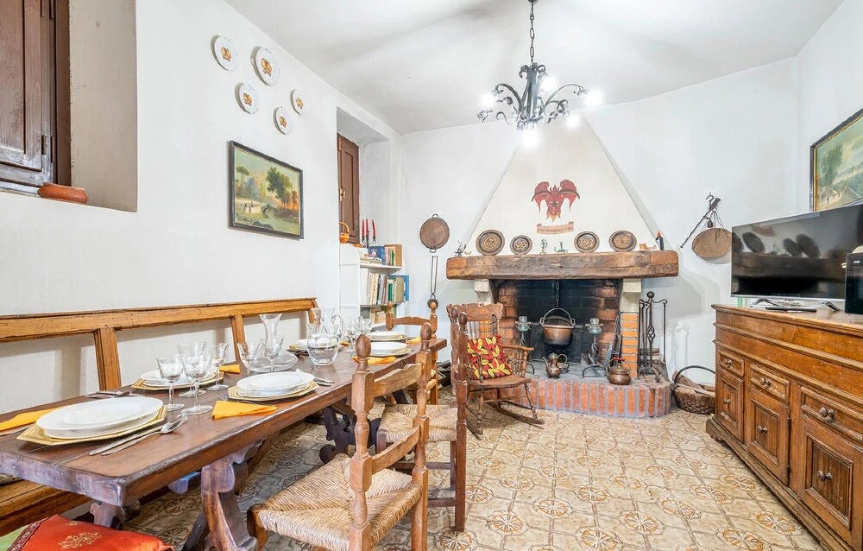 Amazing Home in Pescia With 3 Bedrooms, Jacuzzi and Wifi