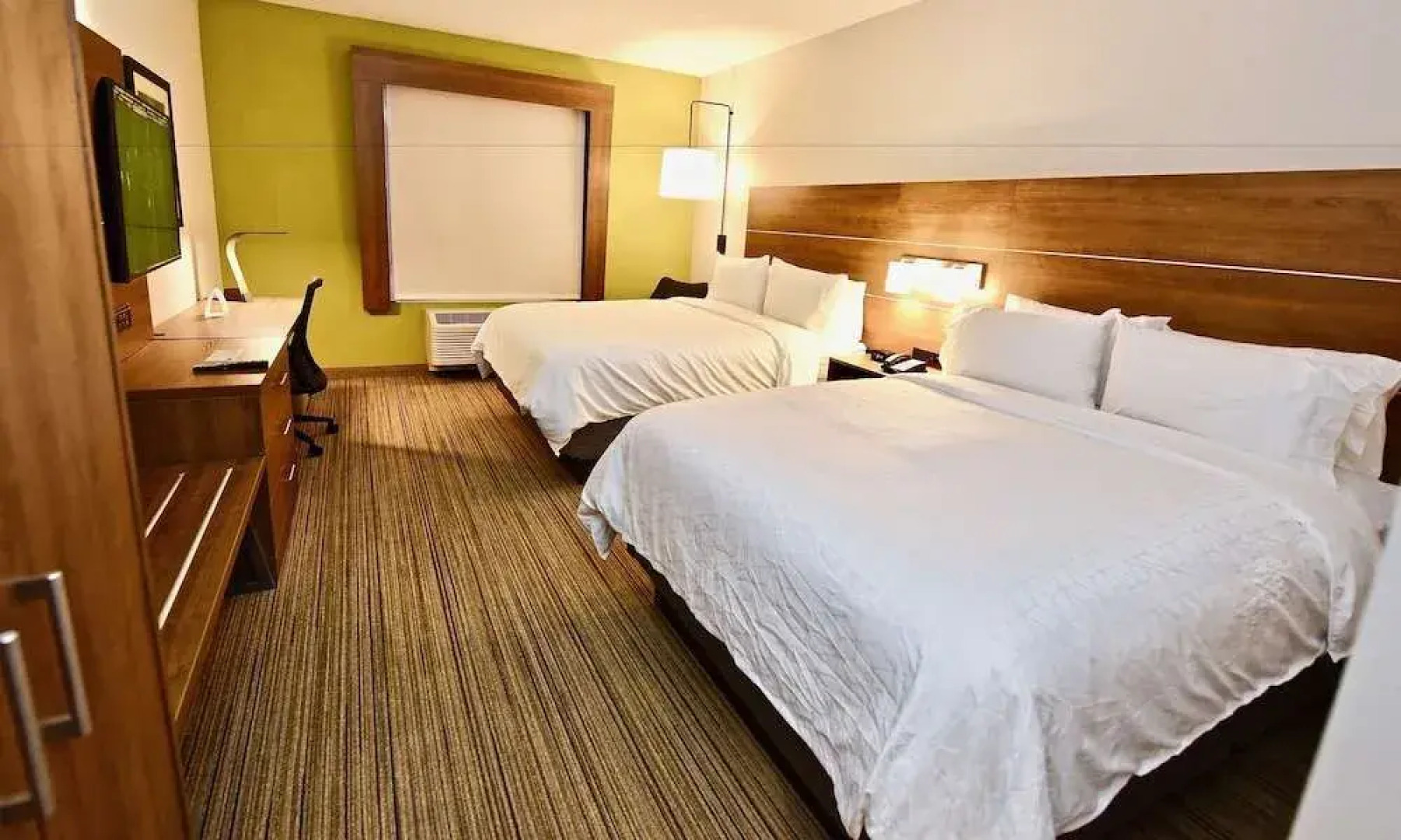 Holiday Inn Express & Suites Perryville I-55