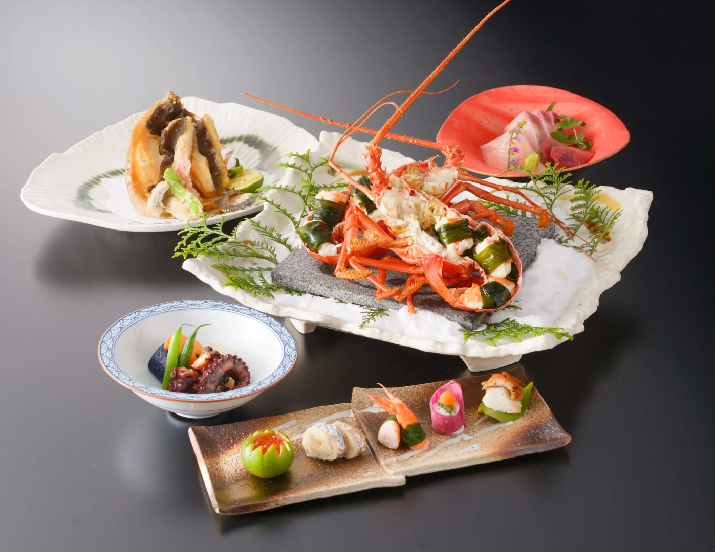 Toba Hotel International