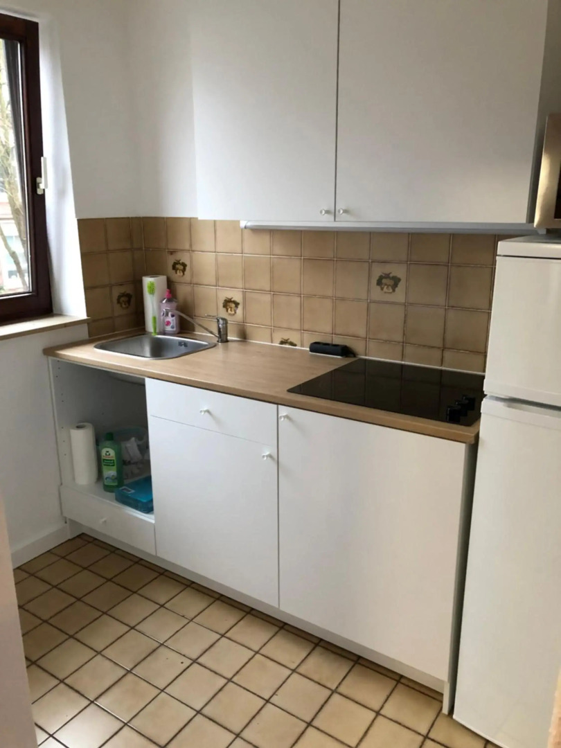 1 Zimmer Appartment, OG rechts, 108 A