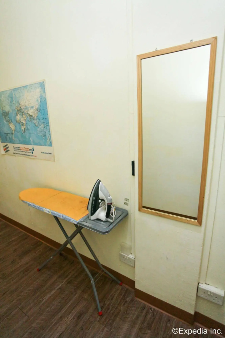 Pillow Talk Hostel