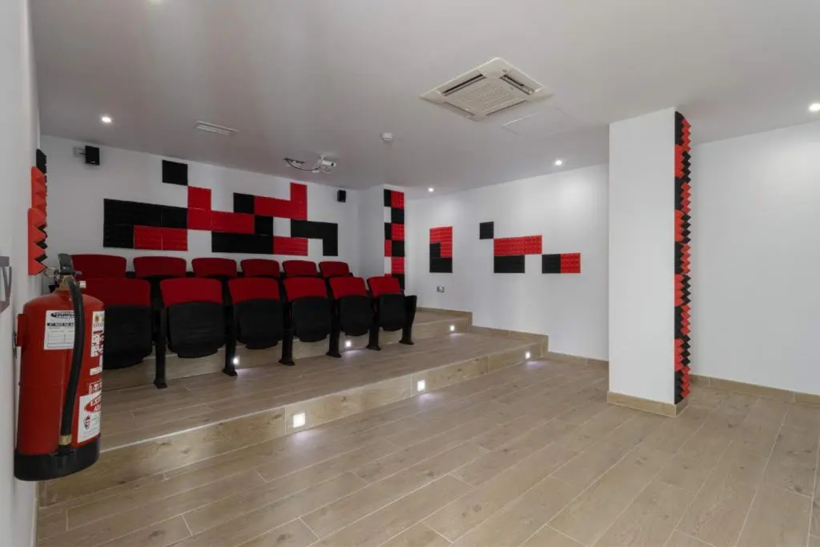 Bayview Hills, luxury 2 bedroom apartment