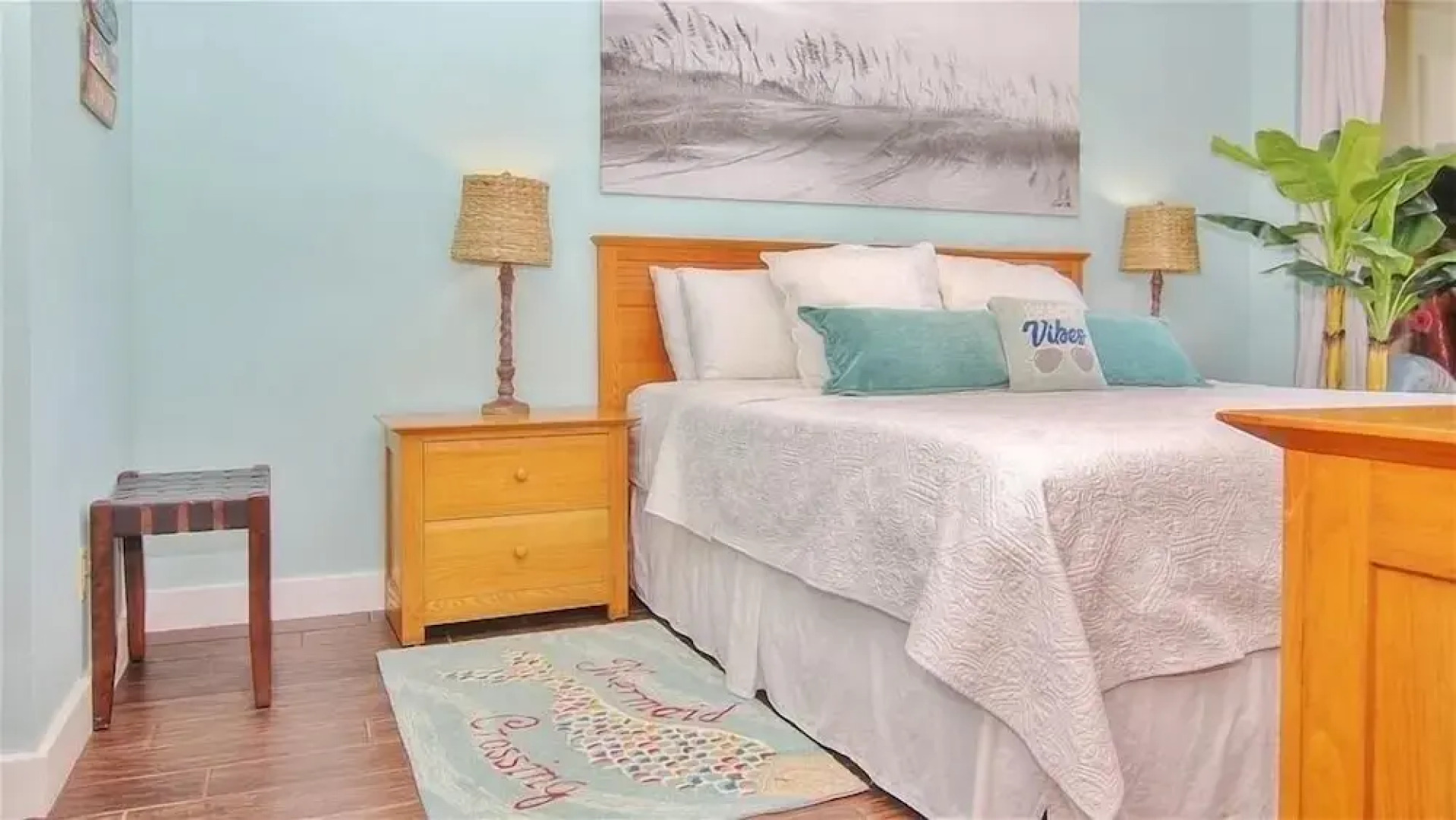 Hamilton 206 2 Br condo by RedAwning