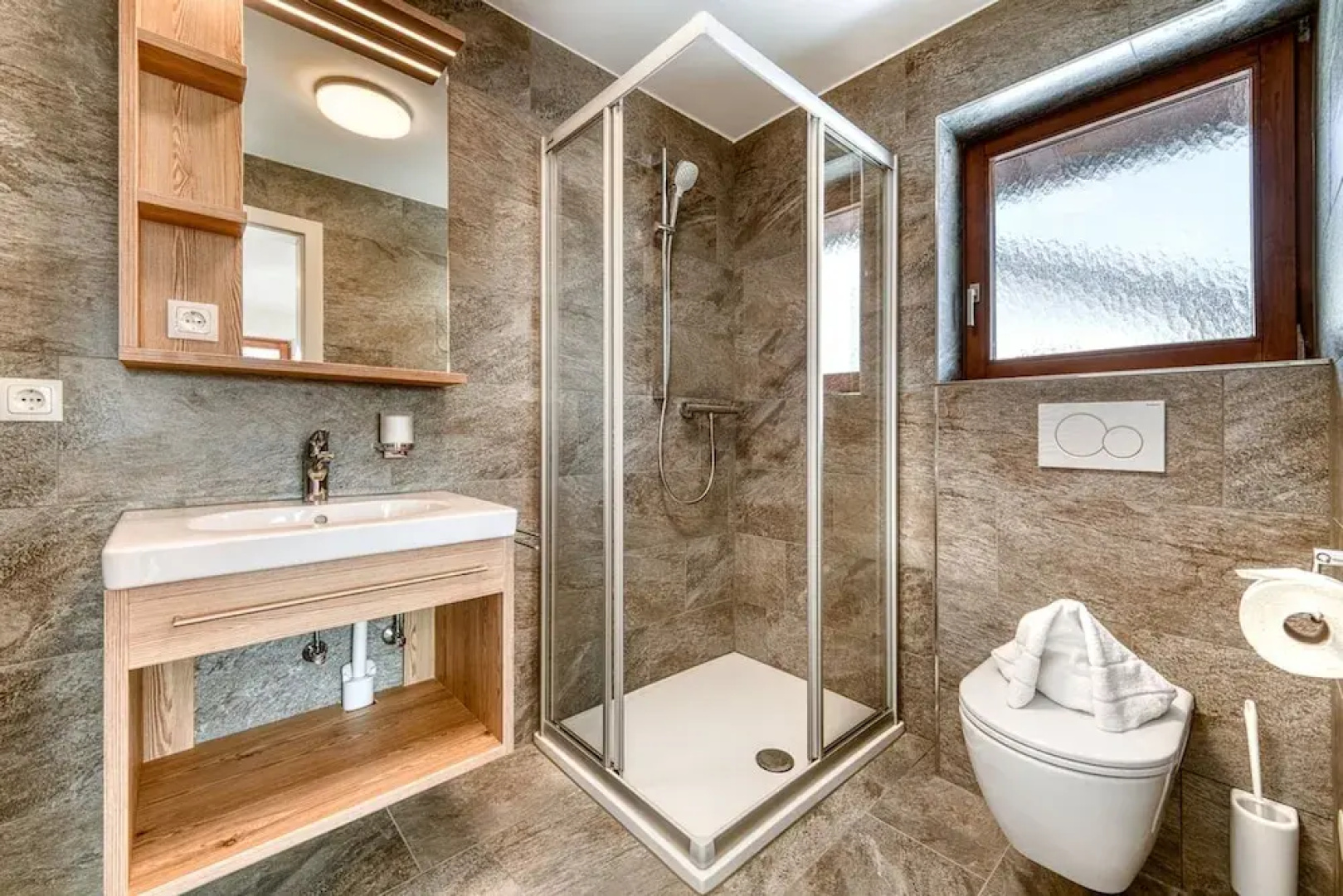 Alpenblick Appartements - 5-zimmer Gartenwohnung