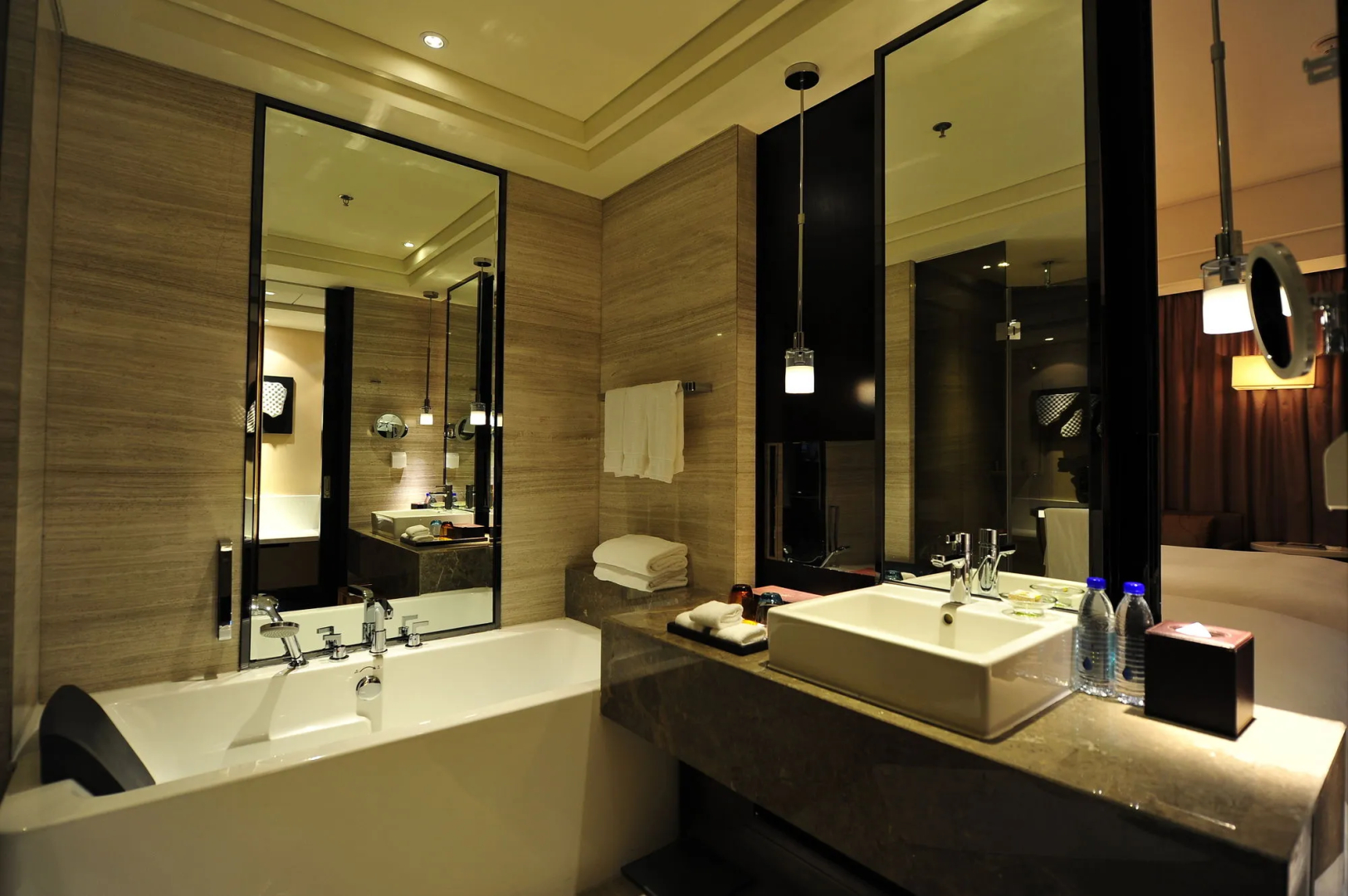 Renaissance Guiyang Hotel
