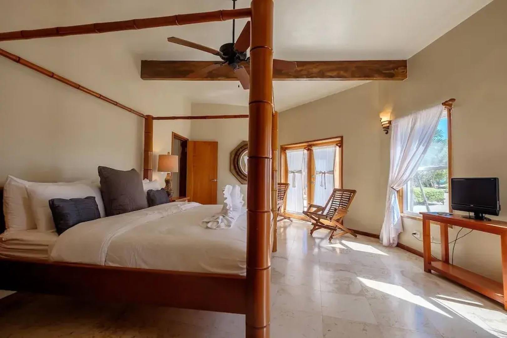 Indigo Belize 1A 3 Bedroom Condo by RedAwning