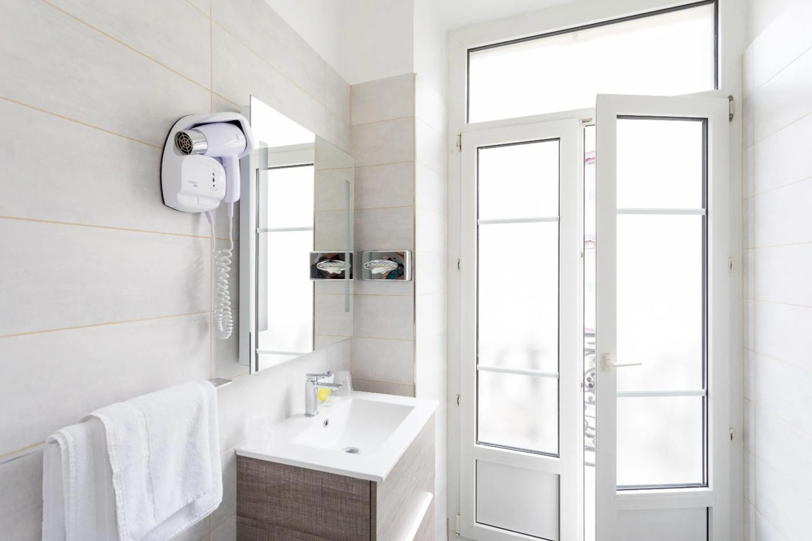 Hôtel de l'Europe Grenoble Hyper Centre