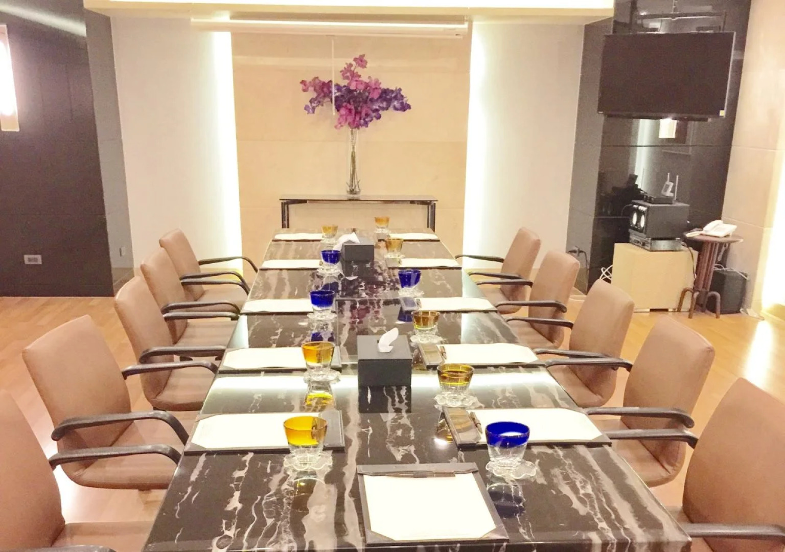 Evergreen Place Siam by UHG