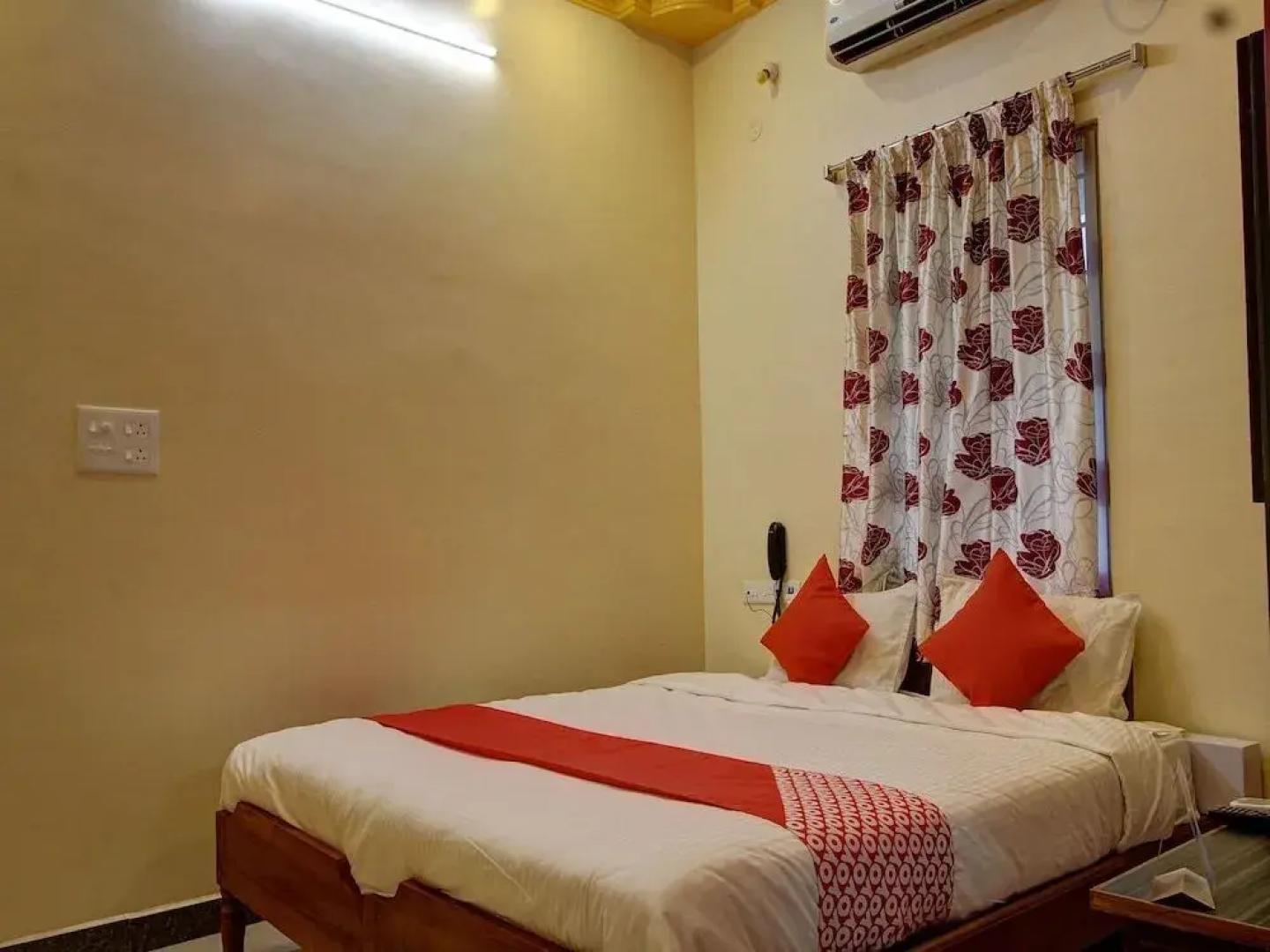 K S Residency By OYO Rooms