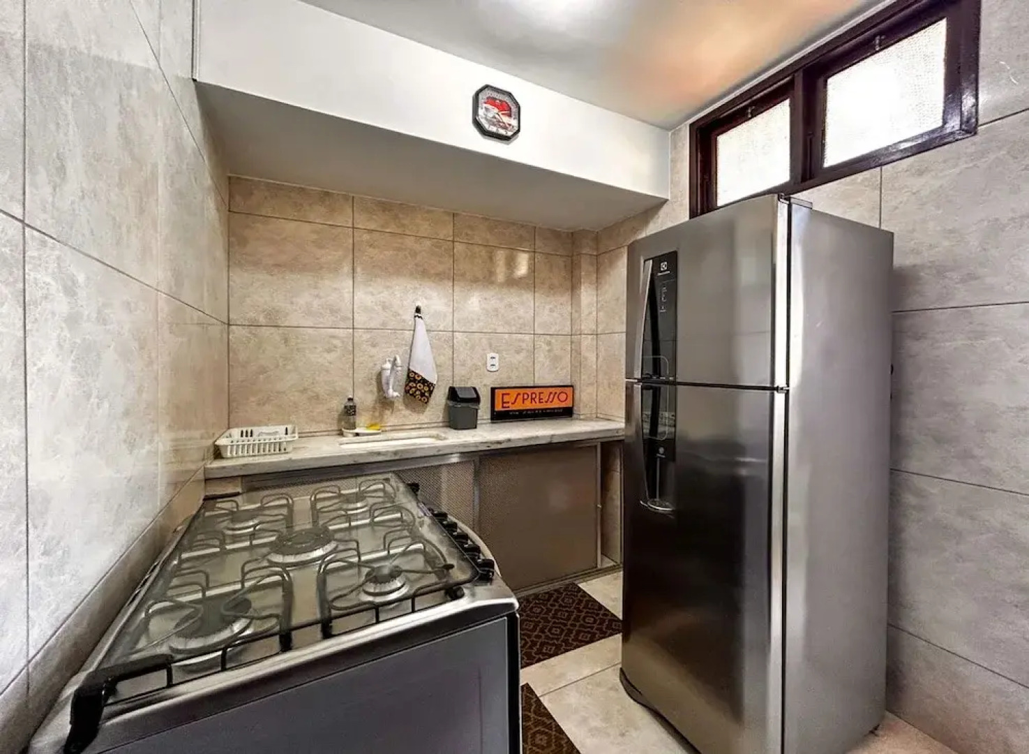 Apto a 210m da Praia da Pontinha em Araruama RJ