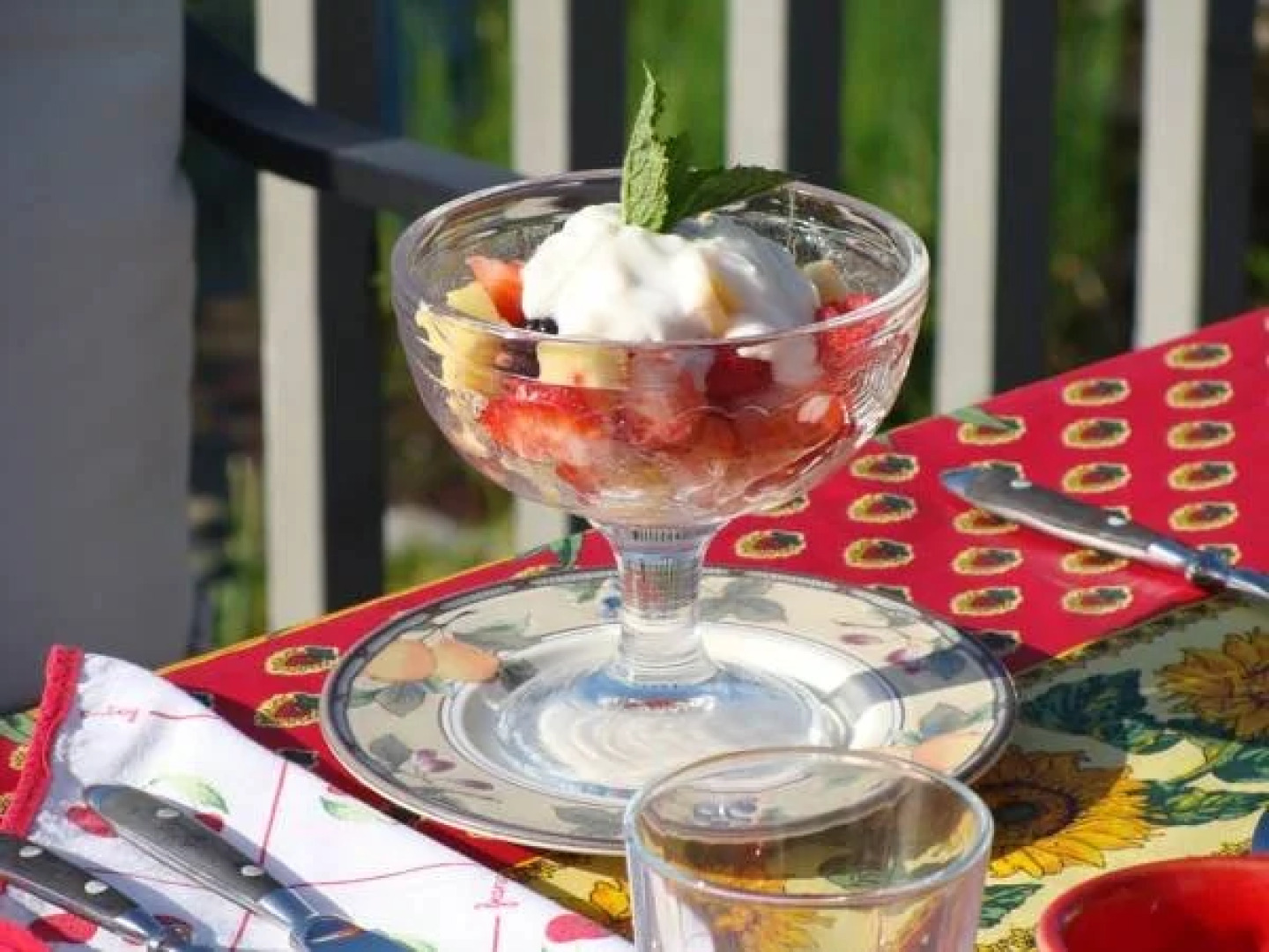 Moonlight on the Lake Bed and Breakfast