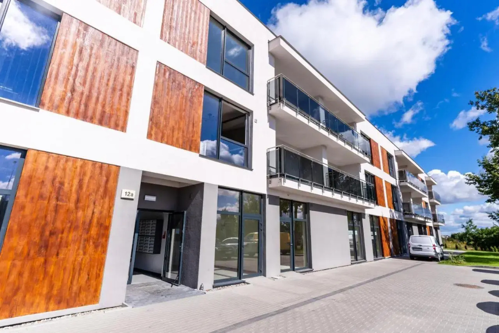 Like Lakes UKIEL PARK 31 Free Parking