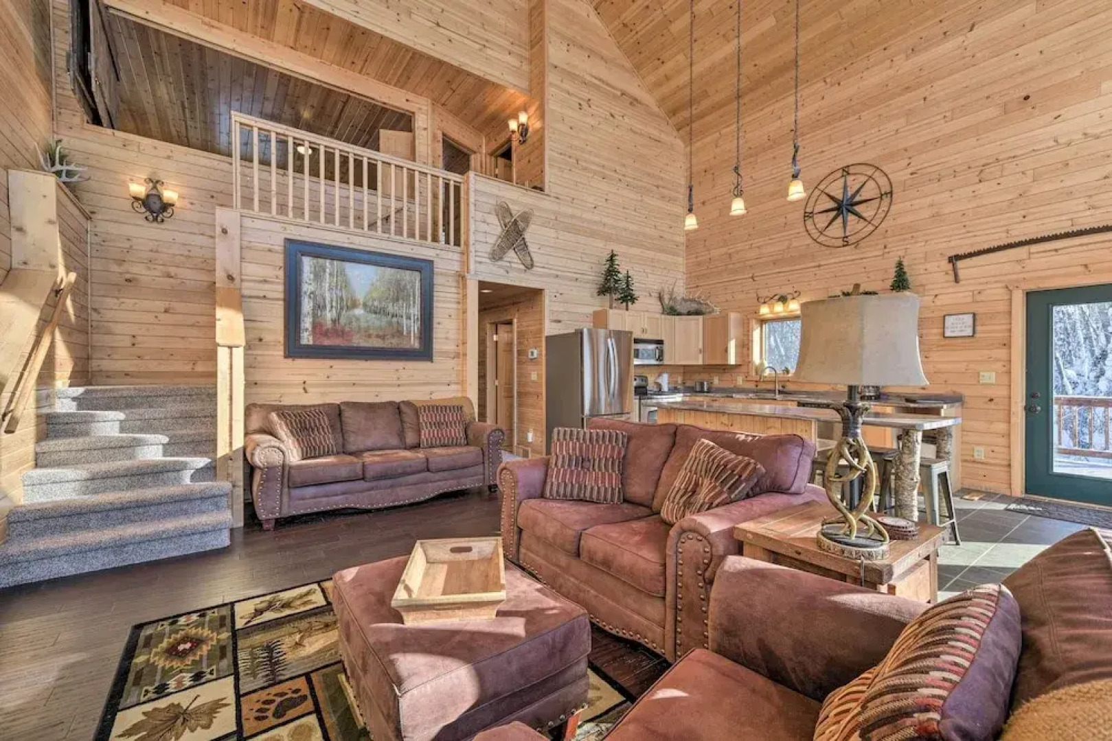 Paddle Ready: Hayward Lake View Retreat w/ BBQ