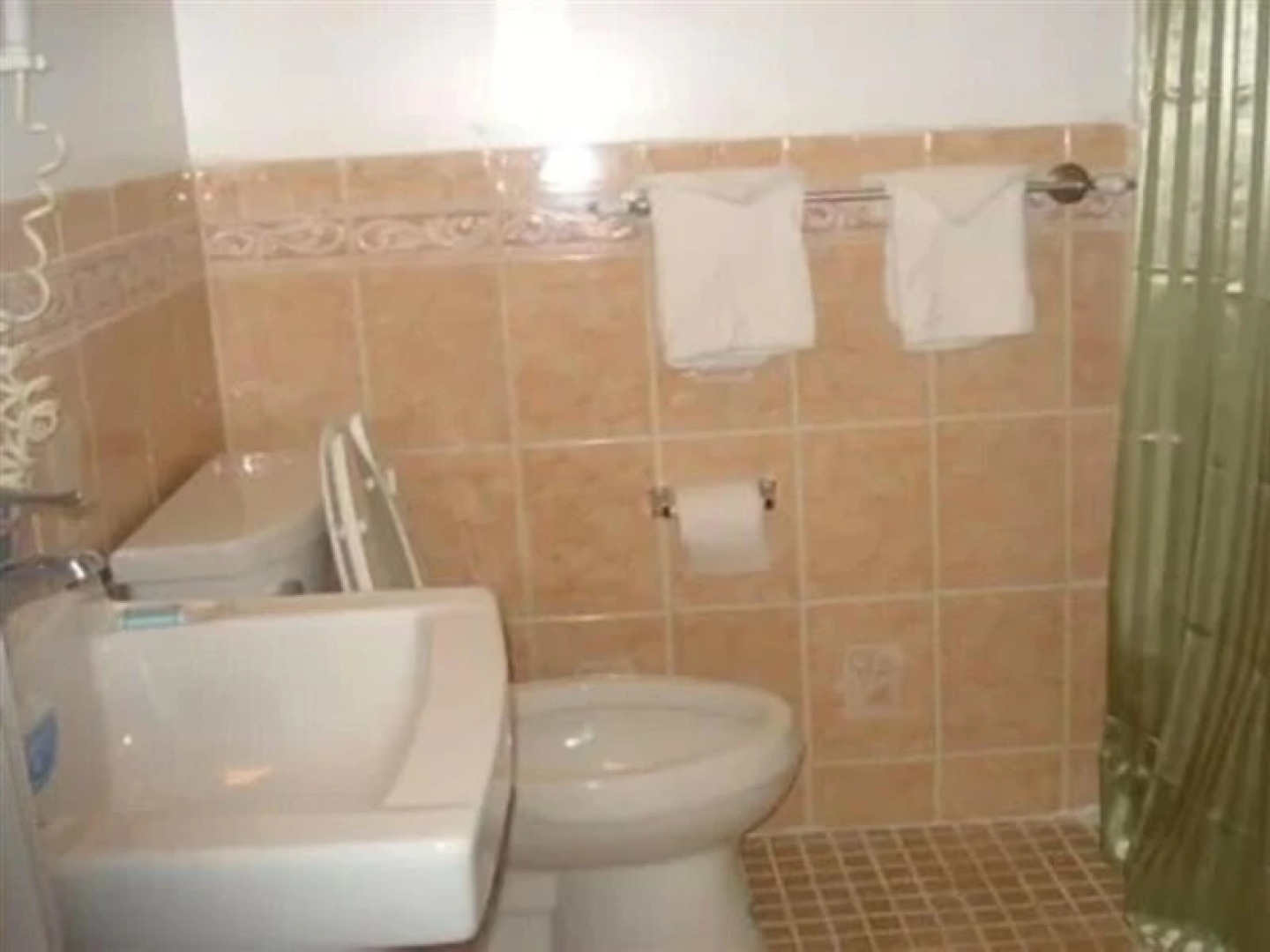 New Sea Breeze Motel