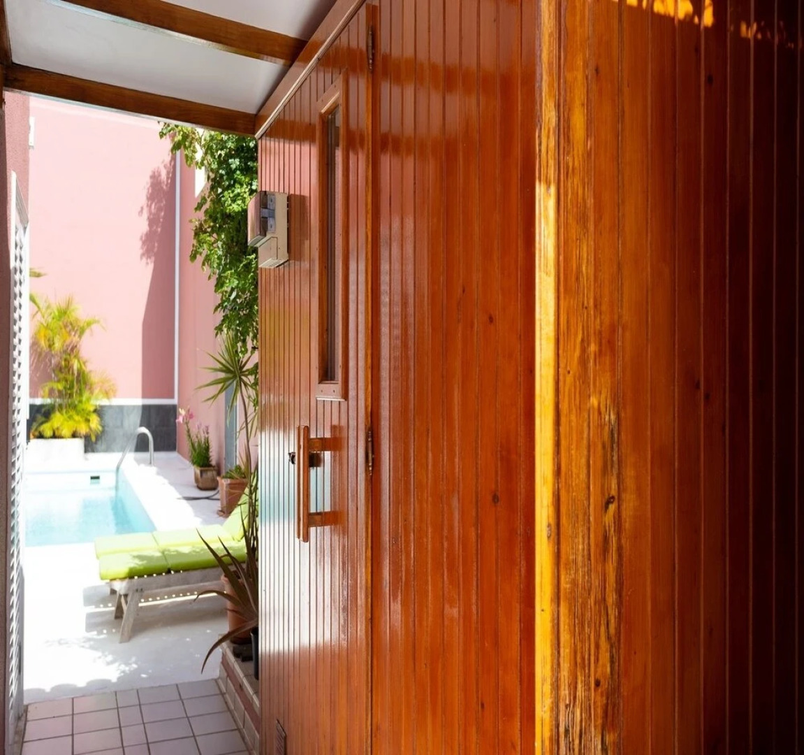 Live Santa Cruz House