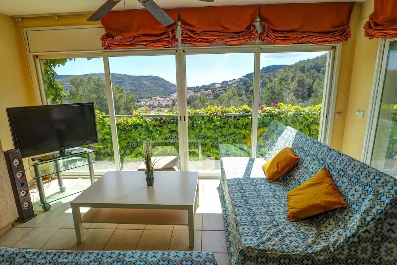 The Magic Green by Hello Apartments Sitges