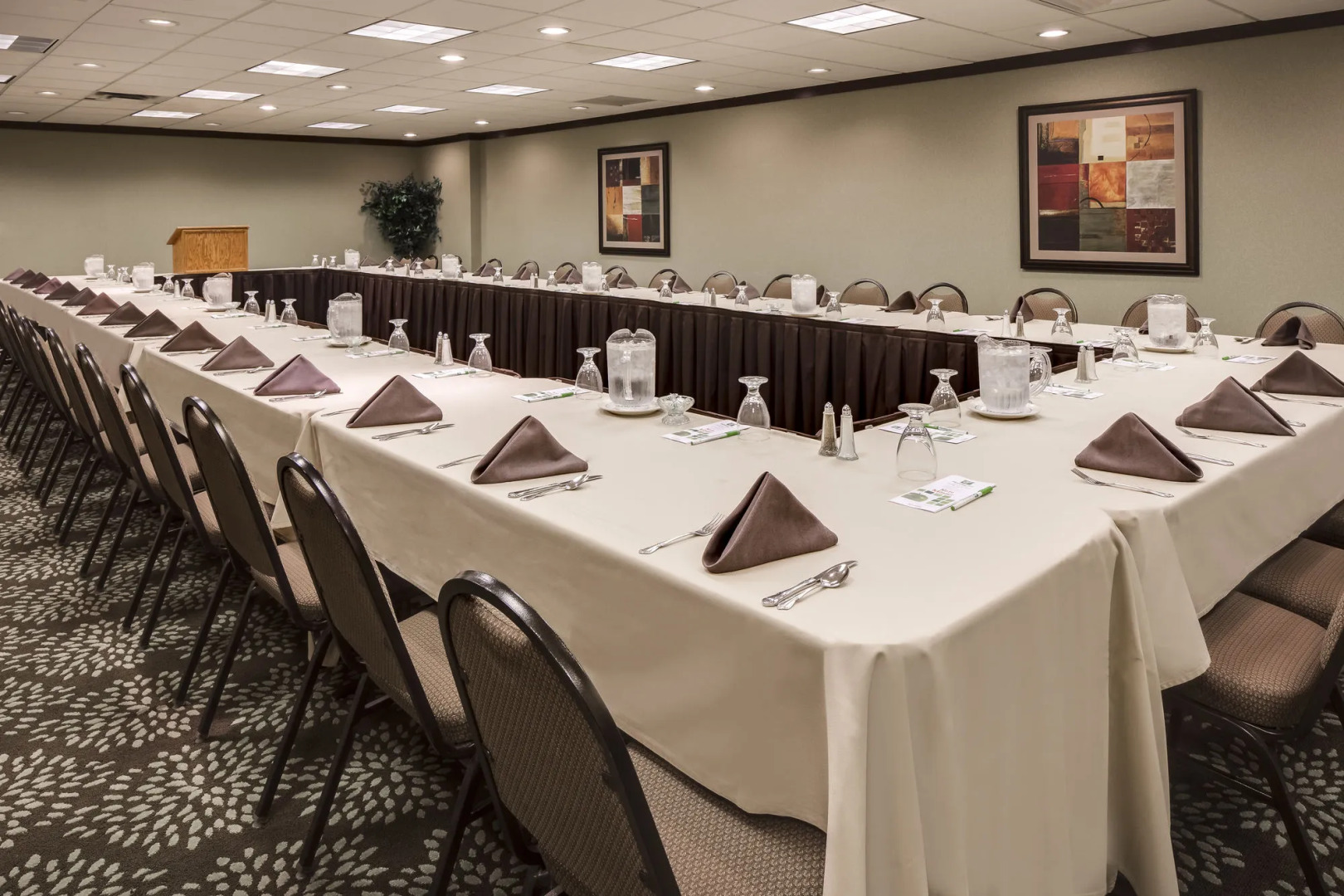 Holiday Inn Hotel & Suites Des Moines - Northwest by IHG