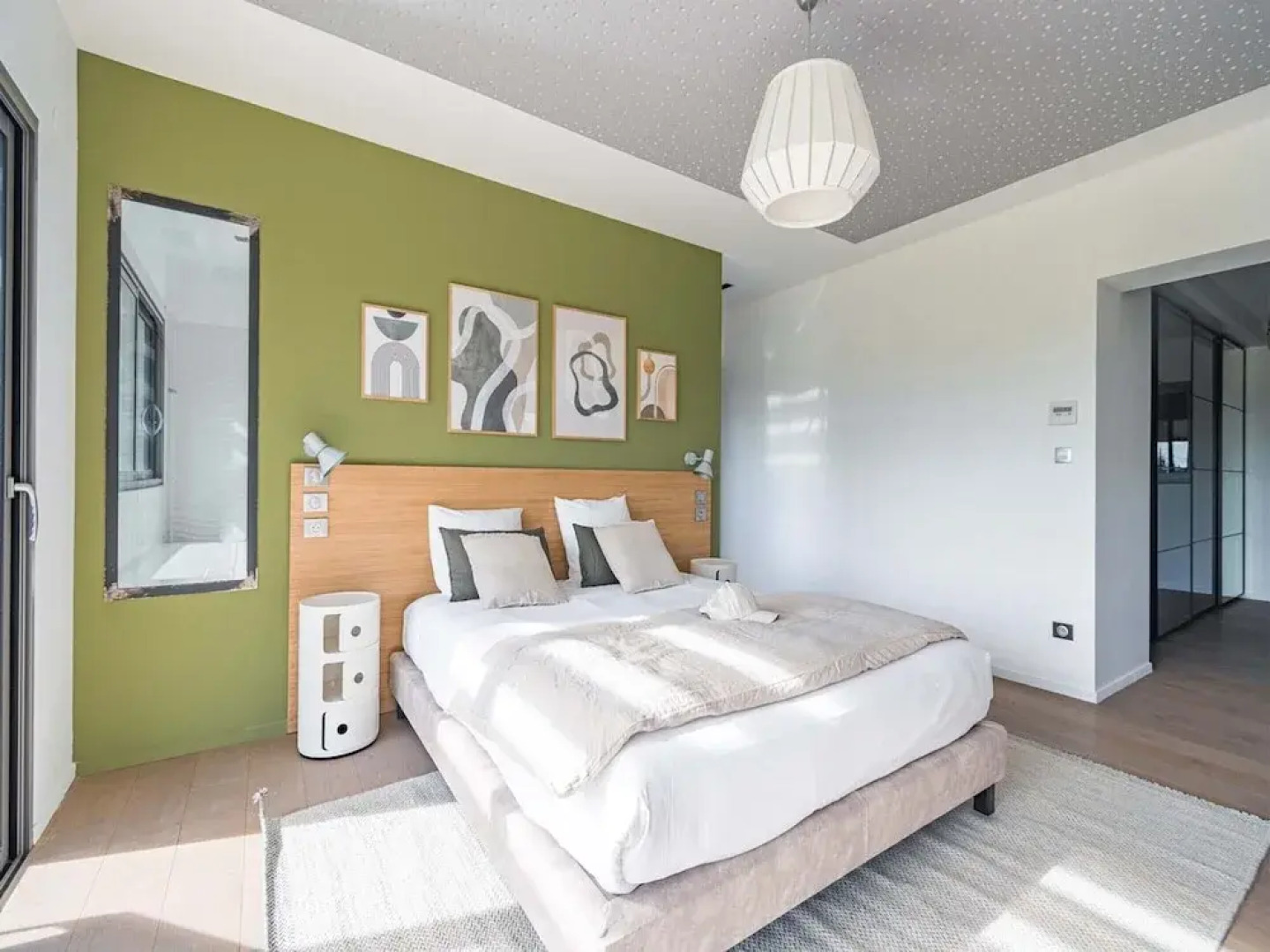 Villa 4 Bedrooms 8 PAX