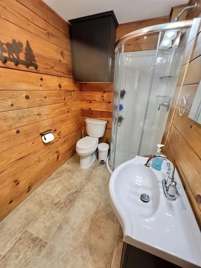 Camp Marcy Limit 8 3 Bedroom Cottage by RedAwning