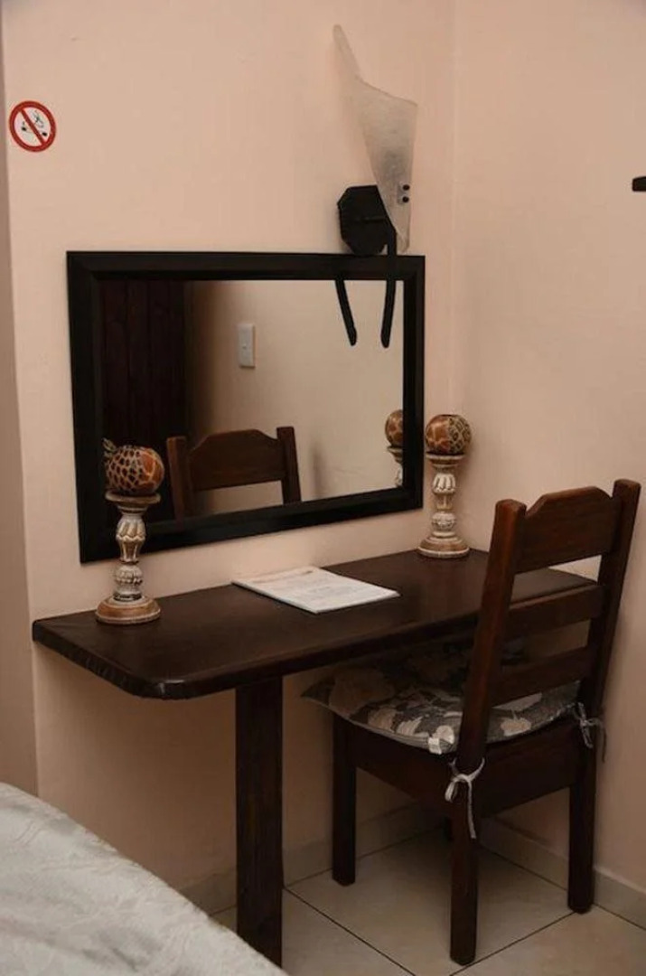 Umqhele Bed  Breakfast