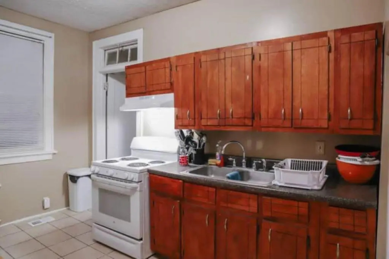 Historic House on the HillDownstairs ONLY