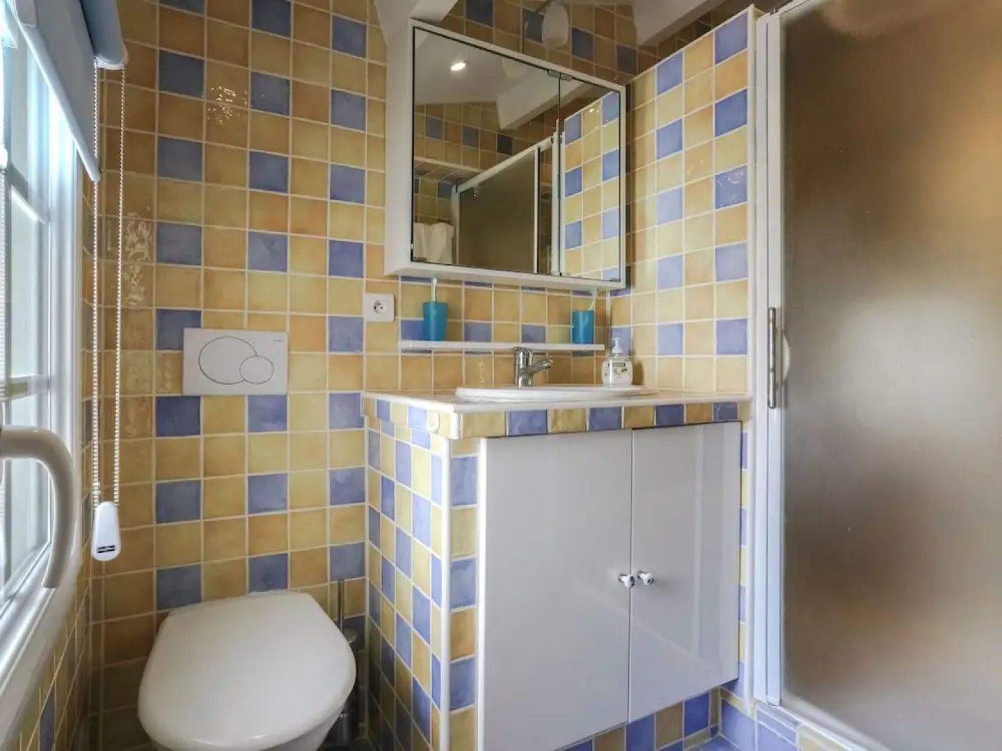 Classy Holiday Home With Swimming Pool, Bbq, Terrace, Garden