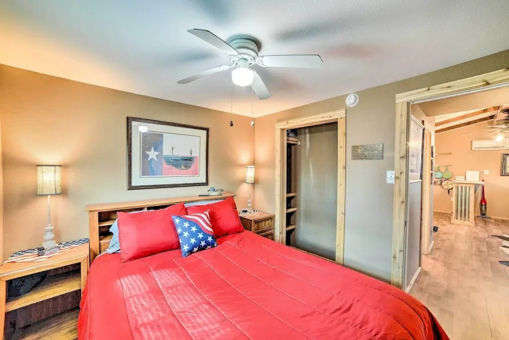 4 Mi to Beach & Fishing: Rockport Cottage w/ Deck!