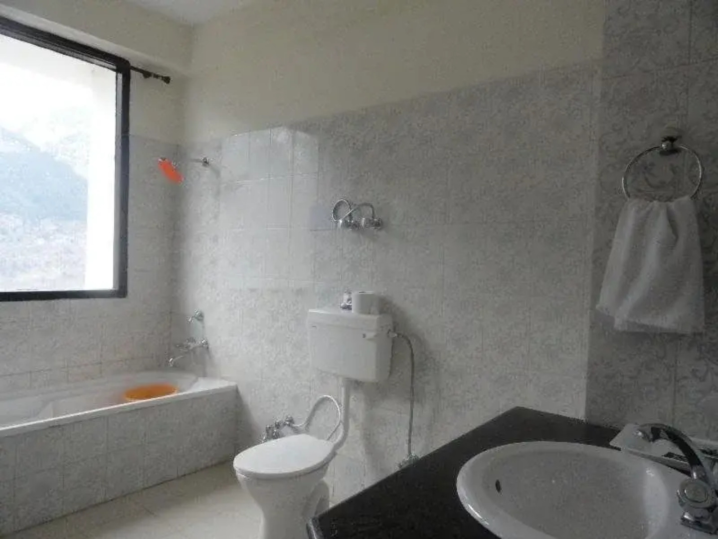 Apple Crescent Resorts