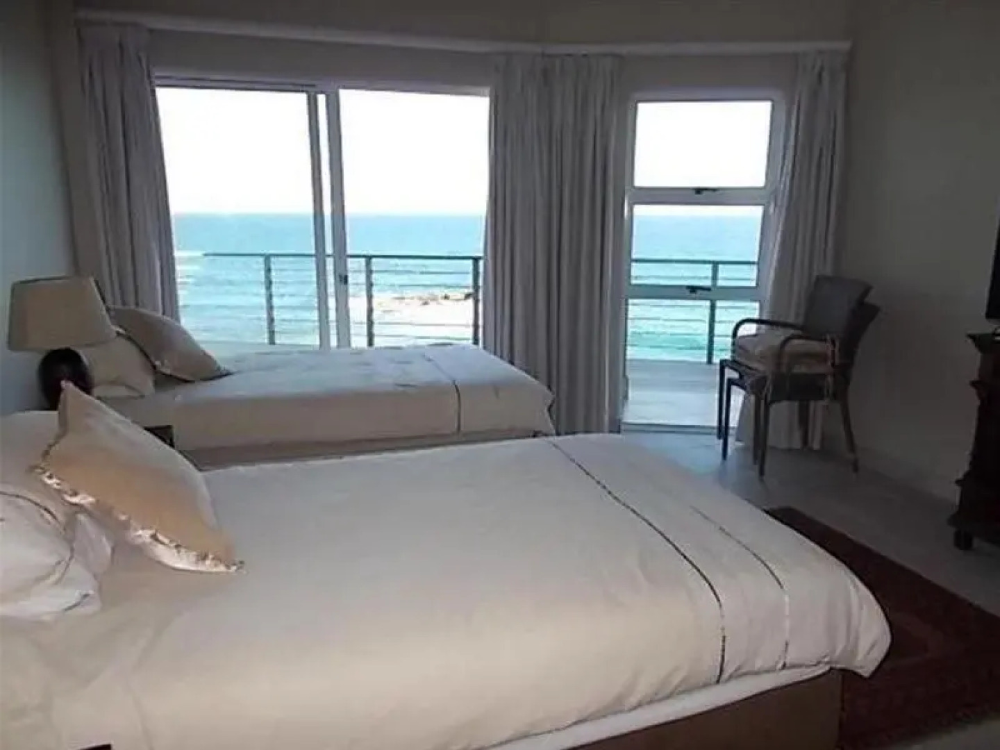 Tinley Manor Beachfront KSV1