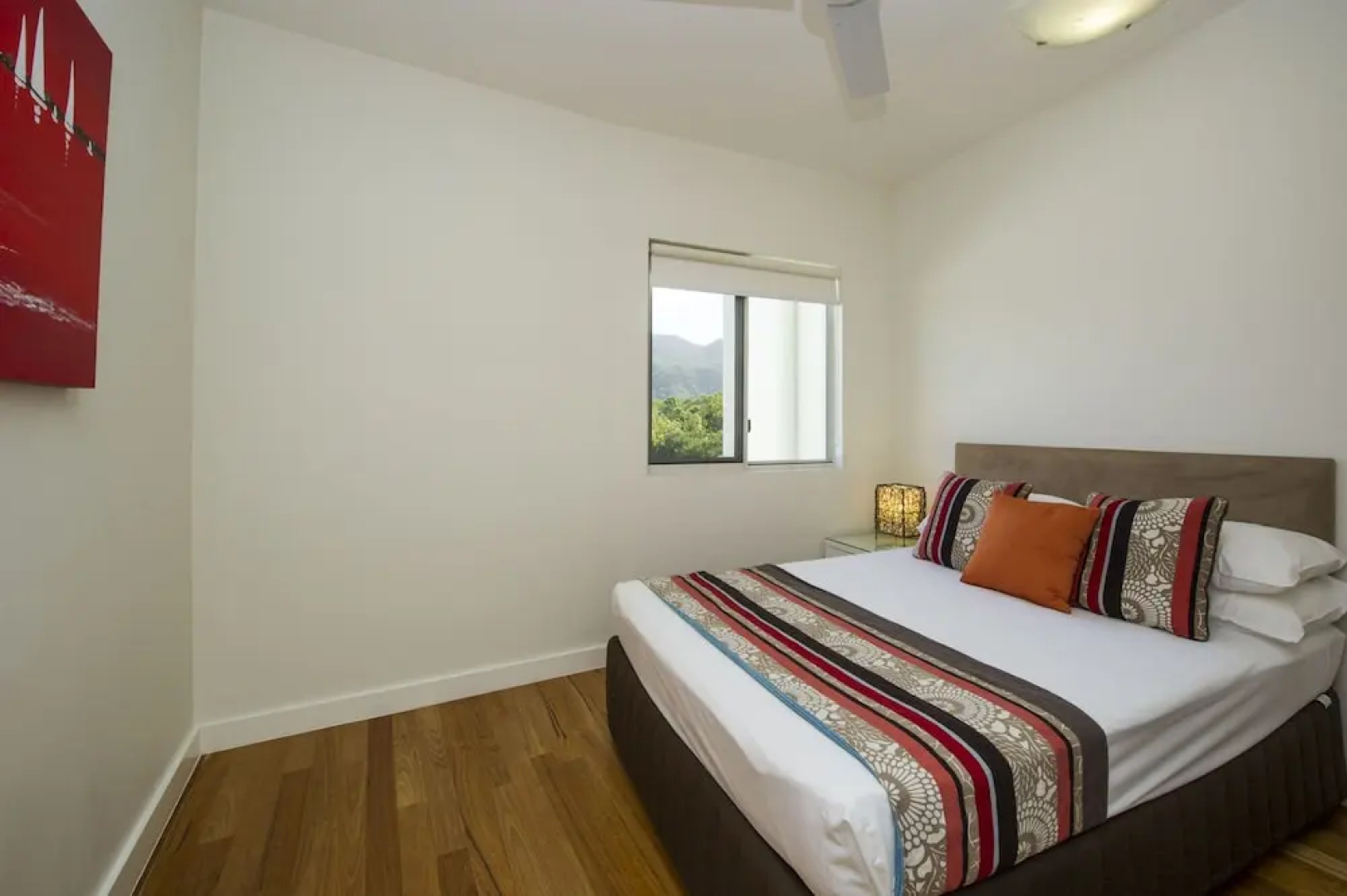 Beachside Magnetic Harbour Holiday Apartments