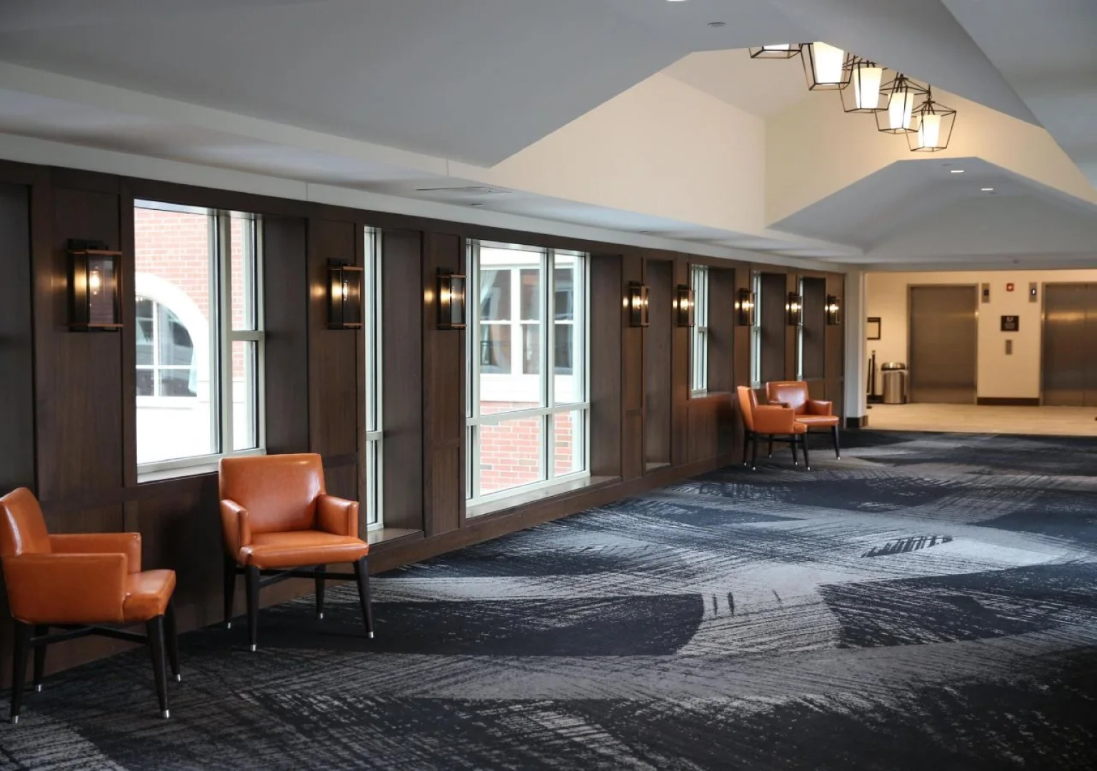 Hotel Indigo Naperville Riverwalk by IHG